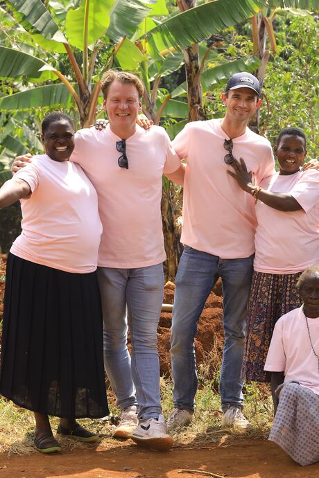 Mount elgon mothers - Agnes & Jenipher